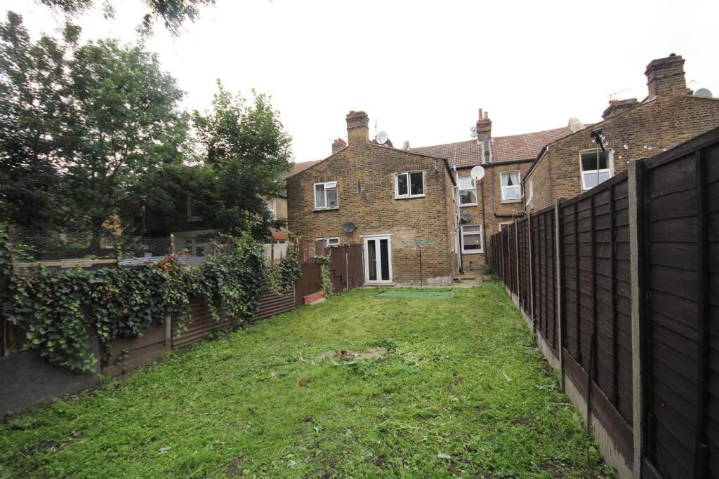 Willesden Lodge London Eksteriør bilde